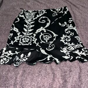 White House Black Market Black and White Floral Mini Skirt